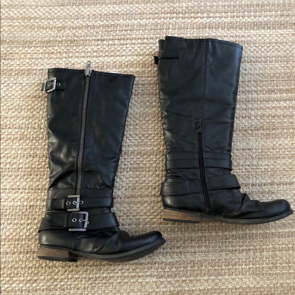 Black knee high boots